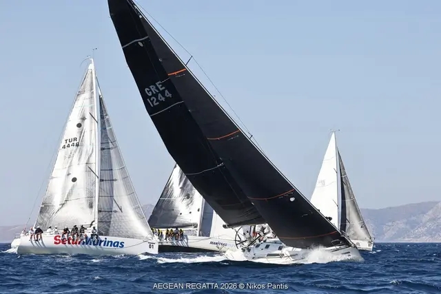 Jachty Aegean Regatta 2026 pod żaglami na Morzu Egejskim