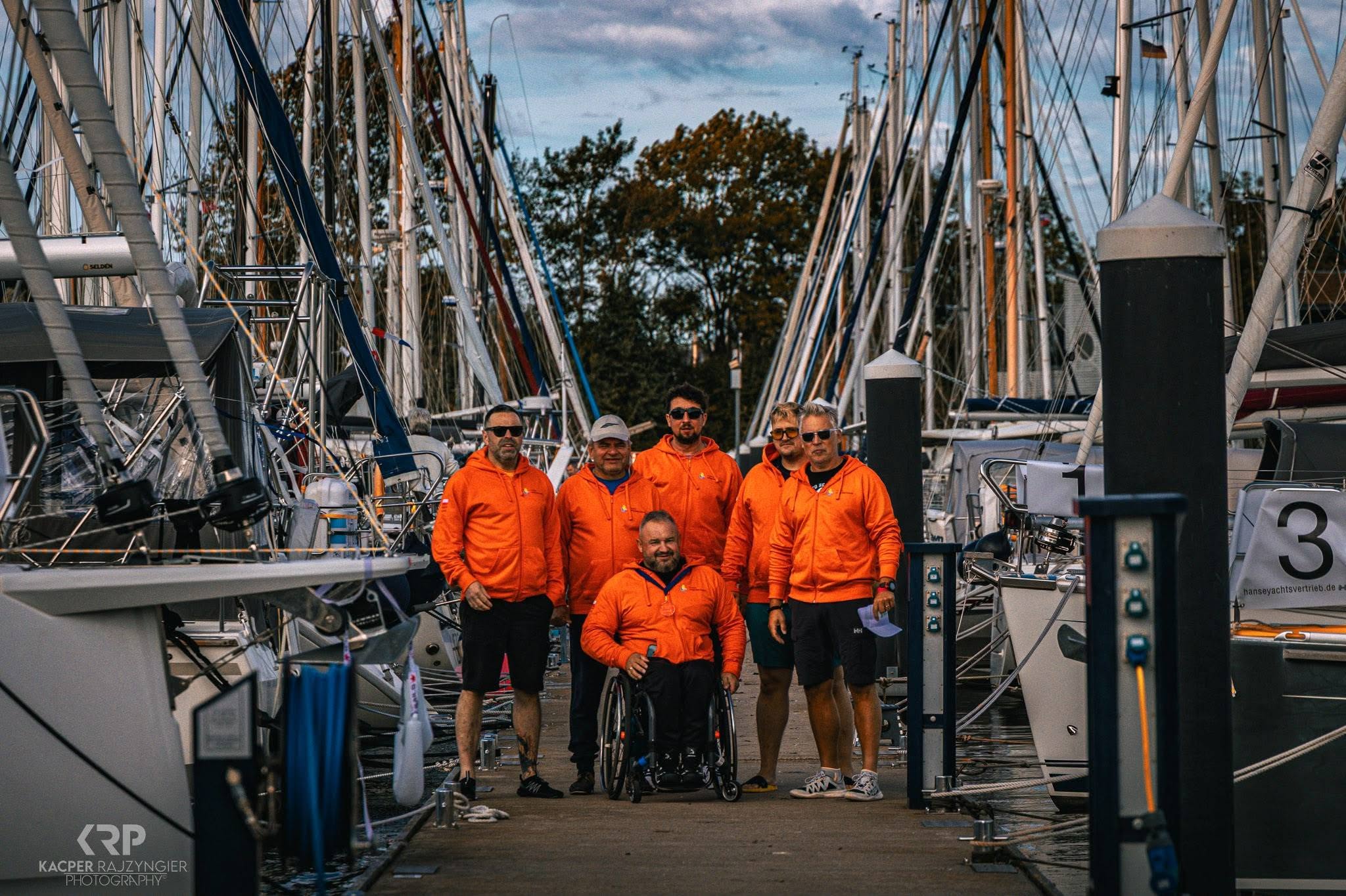 Załoga Fundacji Urlop Bez Granic podczas regat Hanse Cup 2026